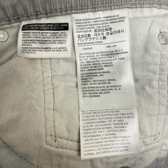 Levis Shorts Mens 36 Grey Corduroy Cut Offs Hemmed Chino Vintage Inspired - Picture 9 of 13
